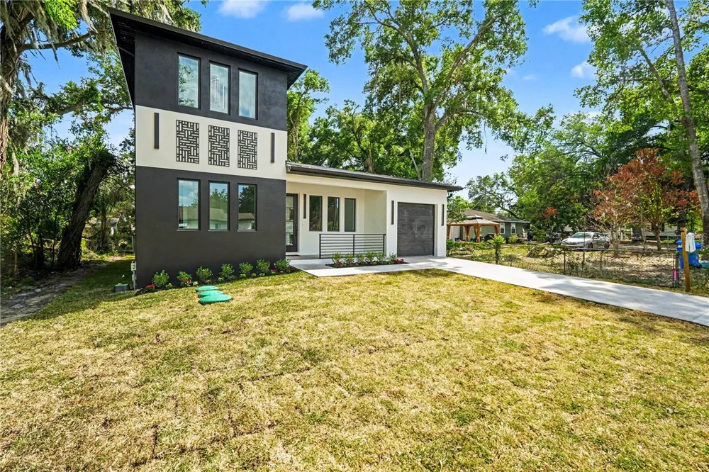 105 GARLAND AVENUE Seffner, FL 33584