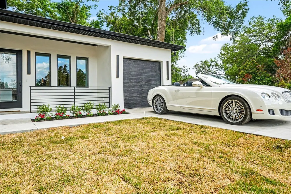 105 GARLAND AVENUE Seffner, FL 33584
