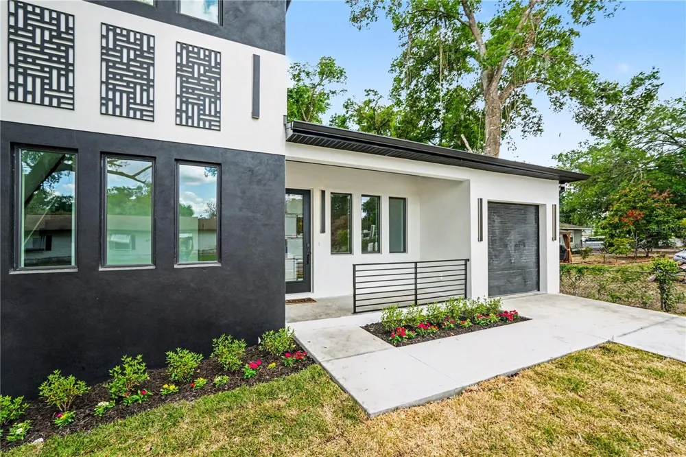 105 GARLAND AVENUE Seffner, FL 33584