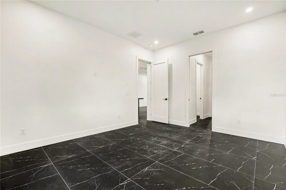 105 GARLAND AVENUE Seffner, FL 33584