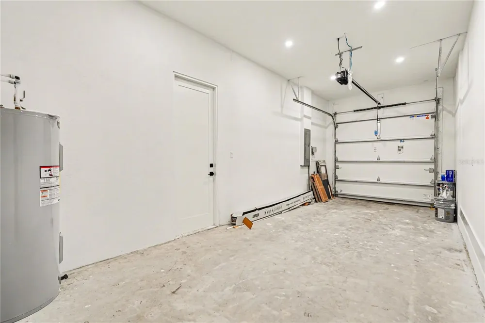 105 GARLAND AVENUE Seffner, FL 33584