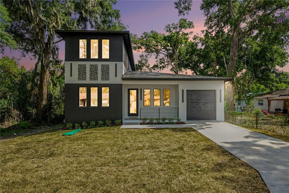 105 GARLAND AVENUE Seffner, FL 33584