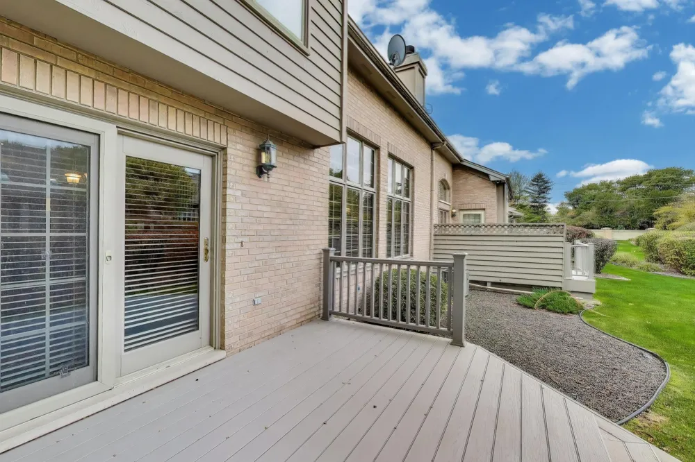 1617 Cherry Blossom Drive Munster, IN 46321