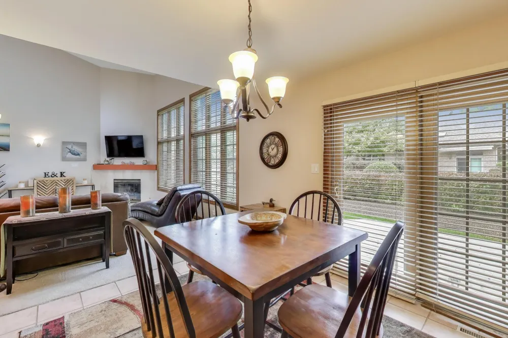 1617 Cherry Blossom Drive Munster, IN 46321