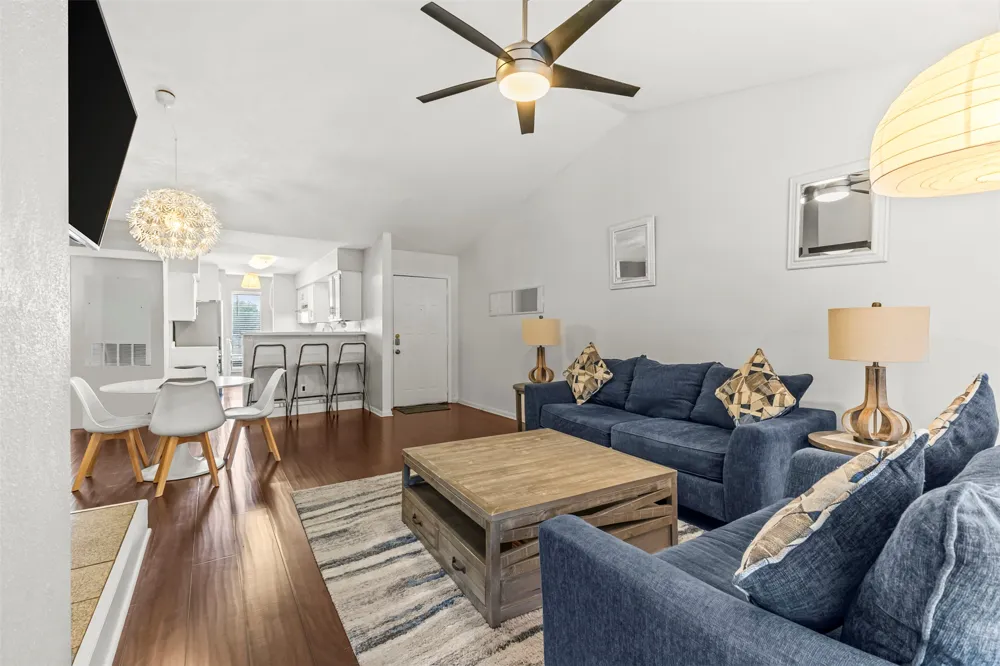 2450 Wickersham Lane #1606 Austin, TX 78741