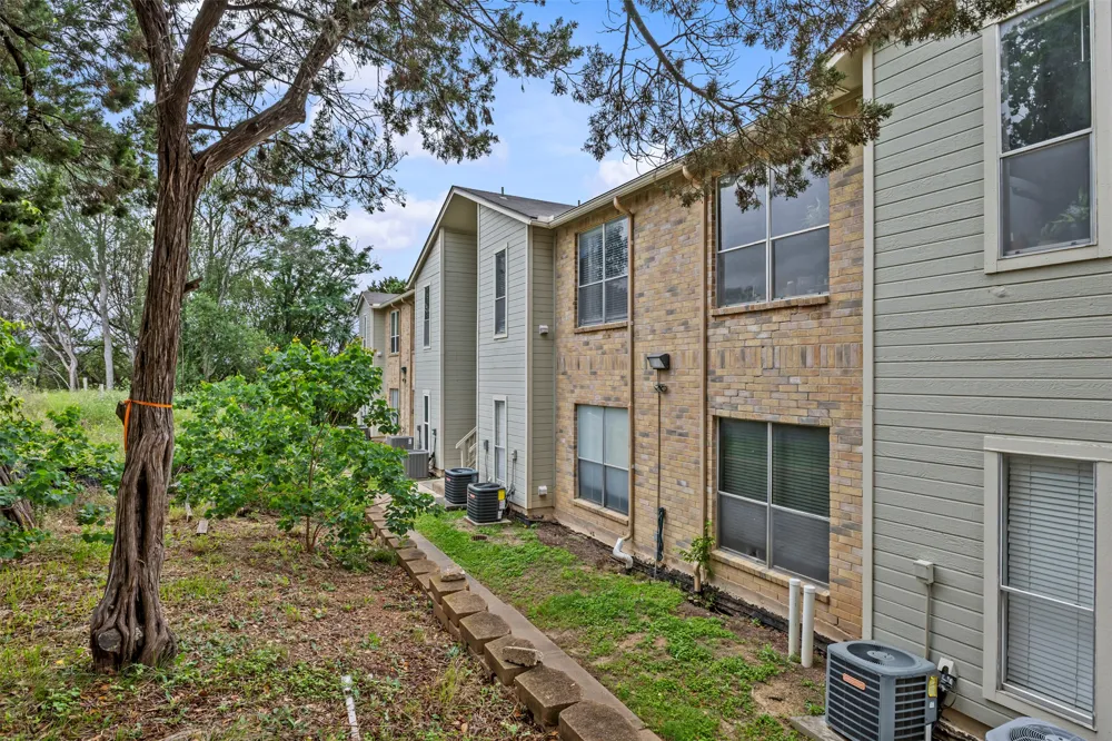 2450 Wickersham Lane #1606 Austin, TX 78741