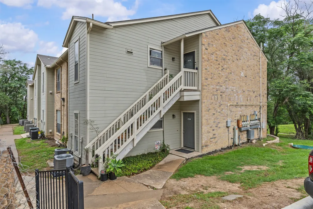 2450 Wickersham Lane #1606 Austin, TX 78741