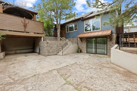 410 Laurel Street