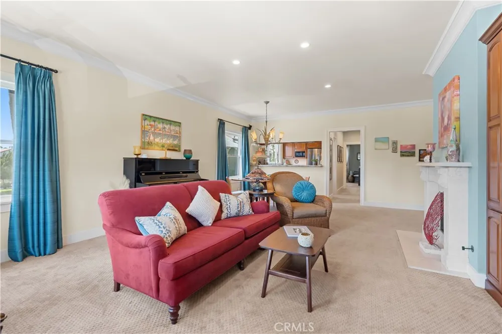 3409 E 2nd Long Beach, CA 90803