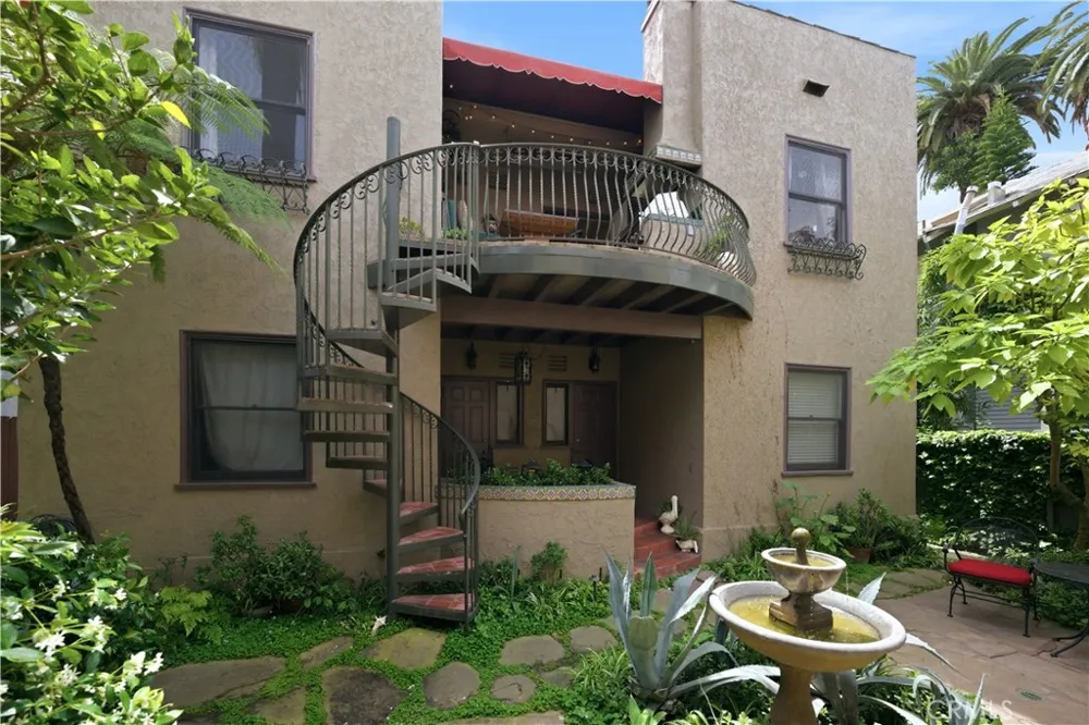 3409 E 2nd Long Beach, CA 90803