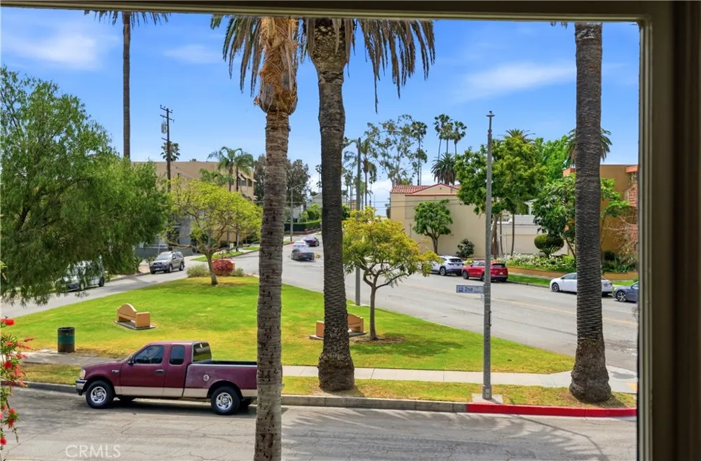 3409 E 2nd Long Beach, CA 90803