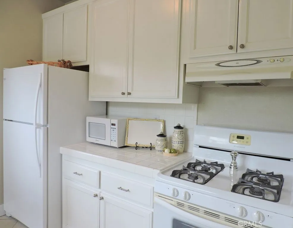 3409 E 2nd Long Beach, CA 90803