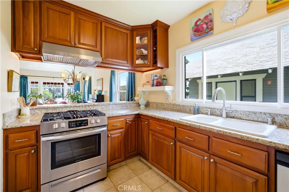 3409 E 2nd Long Beach, CA 90803
