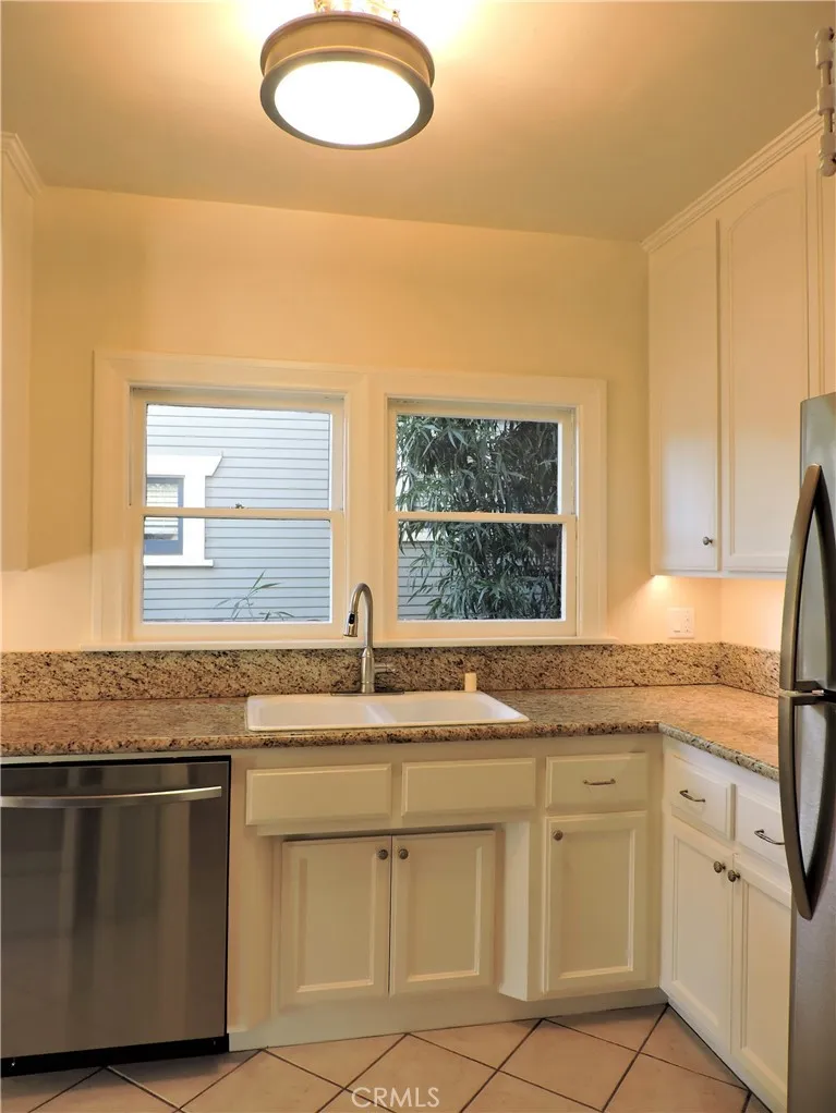 3409 E 2nd Long Beach, CA 90803