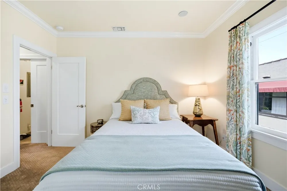 3409 E 2nd Long Beach, CA 90803