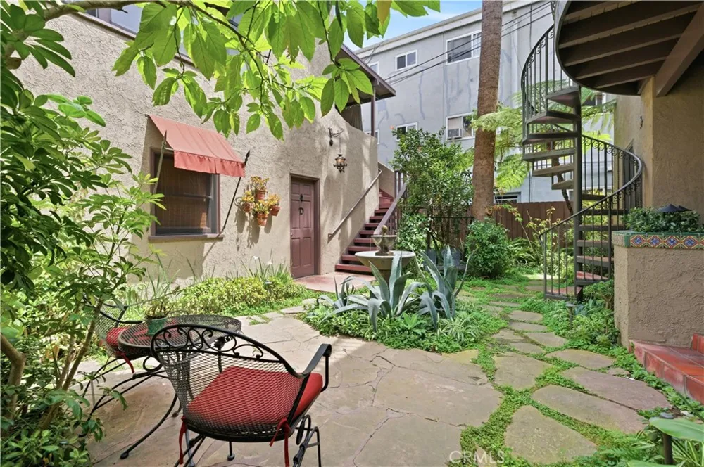 3409 E 2nd Long Beach, CA 90803