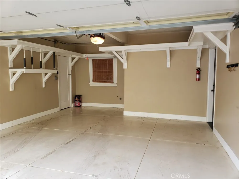 3409 E 2nd Long Beach, CA 90803