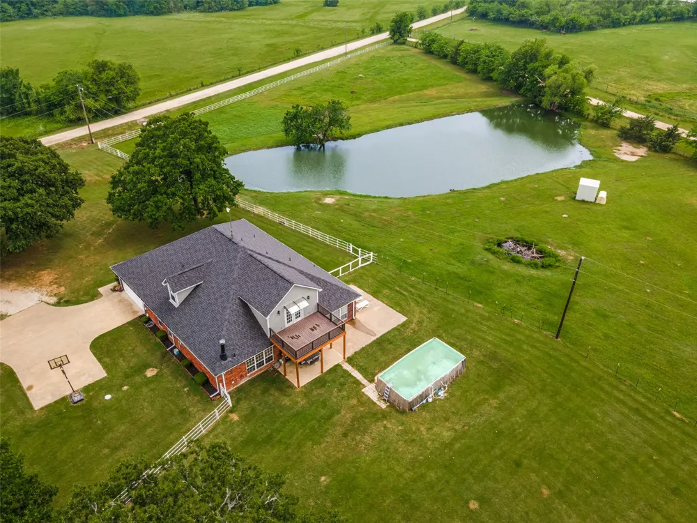 9412 Private Road 2425 Poetry, TX 75160
