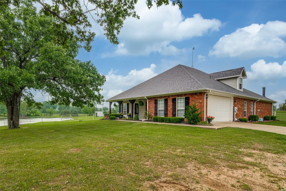 9412 Private Road 2425 Poetry, TX 75160