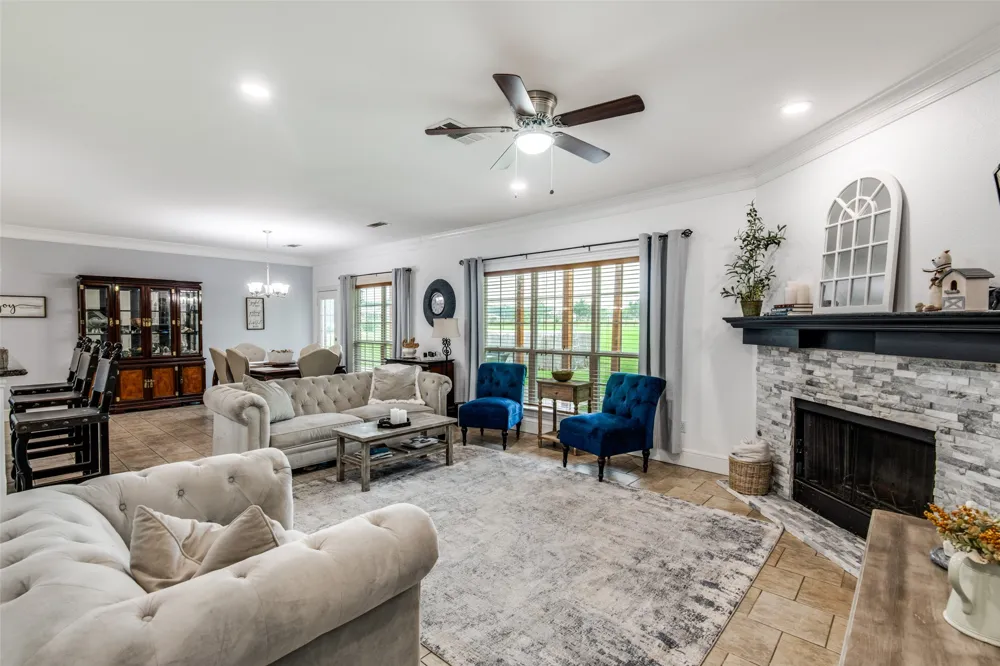 9412 Private Road 2425 Poetry, TX 75160