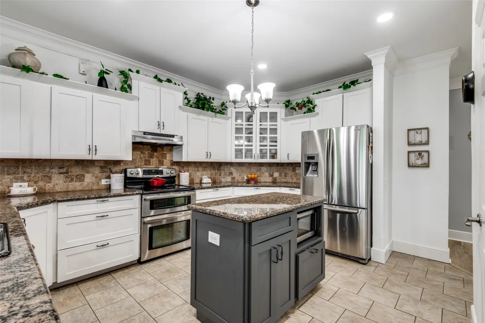 9412 Private Road 2425 Poetry, TX 75160