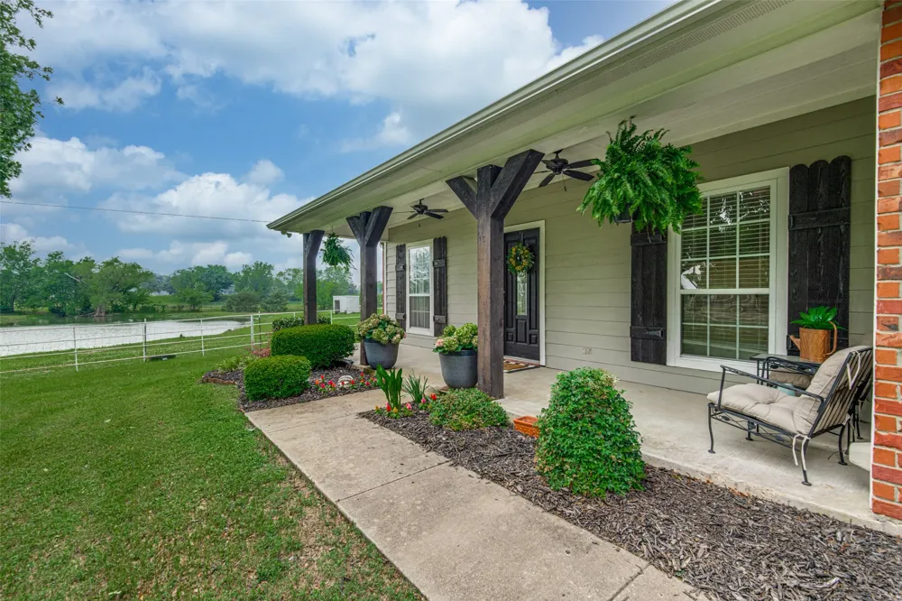 9412 Private Road 2425 Poetry, TX 75160
