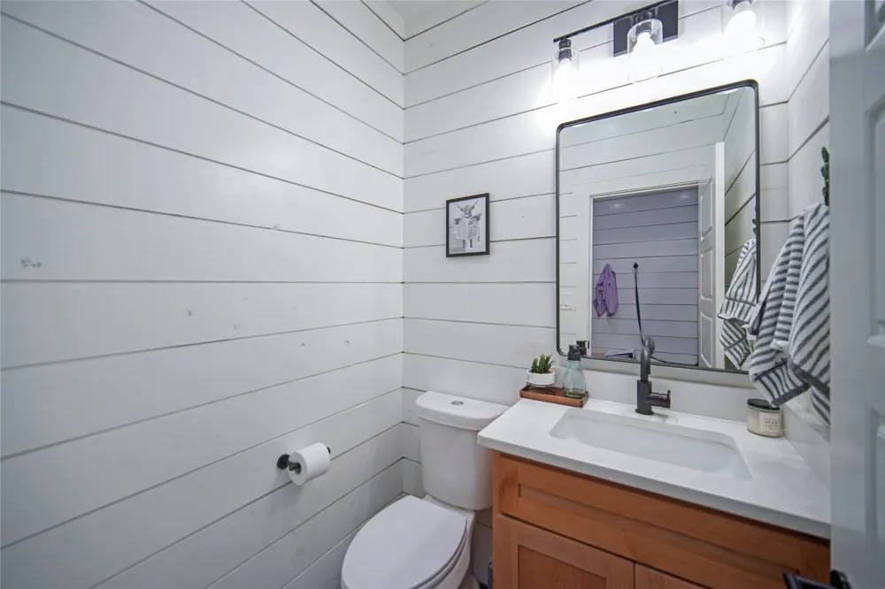 230 Driftwood Court Runaway Bay, TX 76426