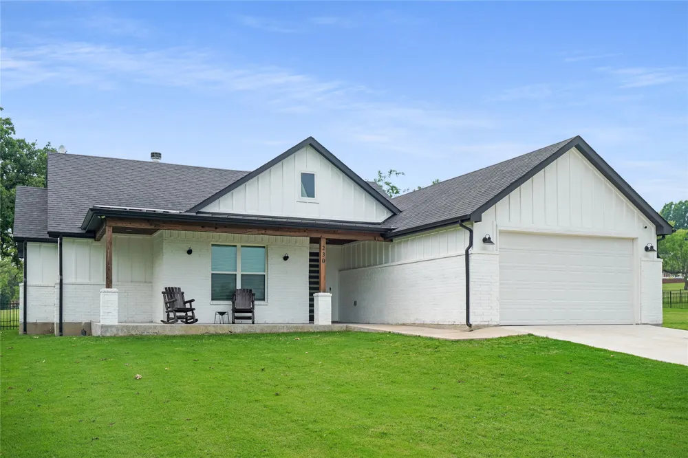 230 Driftwood Court Runaway Bay, TX 76426