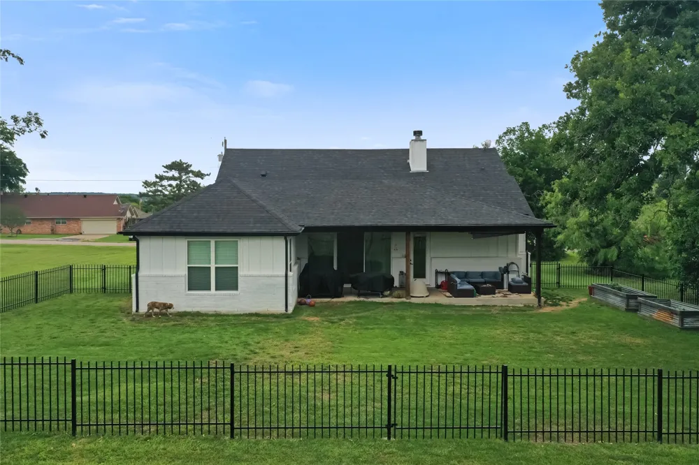 230 Driftwood Court Runaway Bay, TX 76426