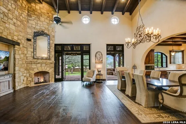 100 Milagro Horseshoe Bay, TX 78657