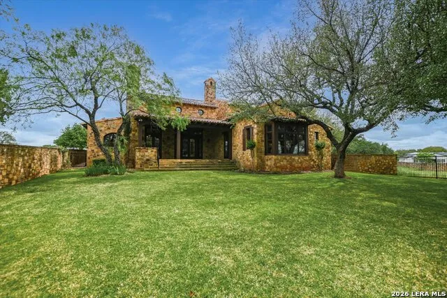 100 Milagro Horseshoe Bay, TX 78657