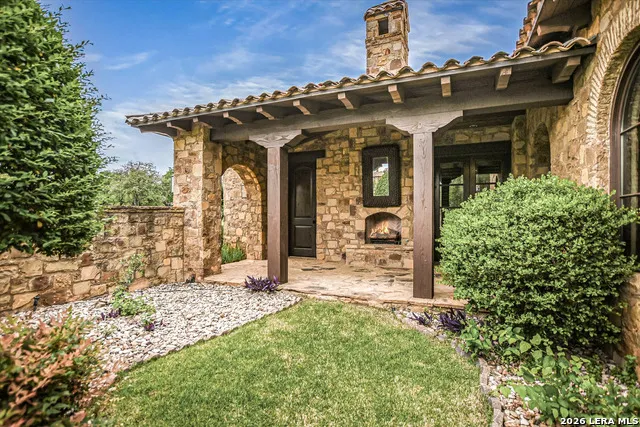 100 Milagro Horseshoe Bay, TX 78657