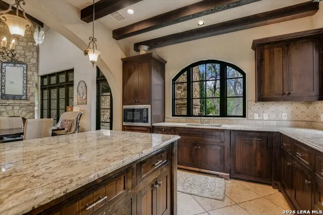 100 Milagro Horseshoe Bay, TX 78657