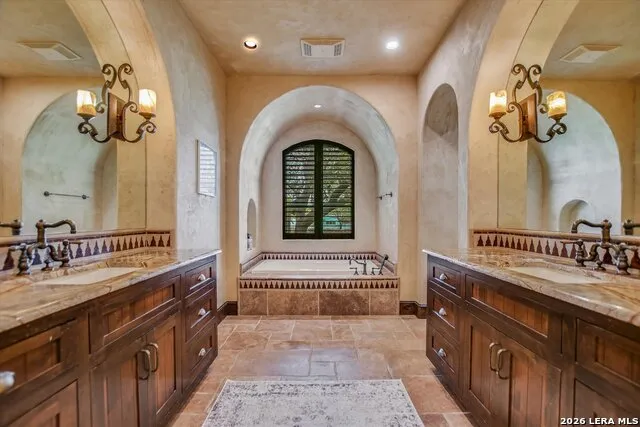 100 Milagro Horseshoe Bay, TX 78657