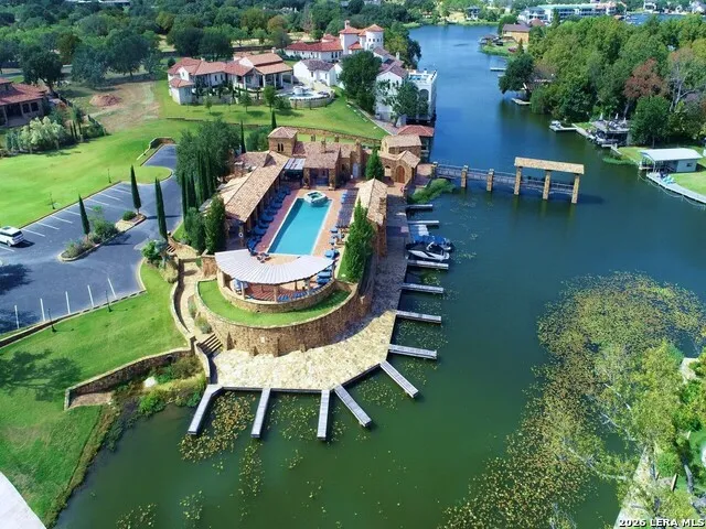 100 Milagro Horseshoe Bay, TX 78657