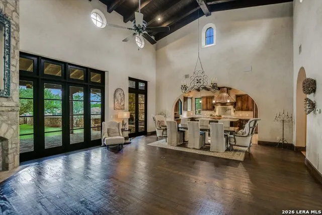 100 Milagro Horseshoe Bay, TX 78657