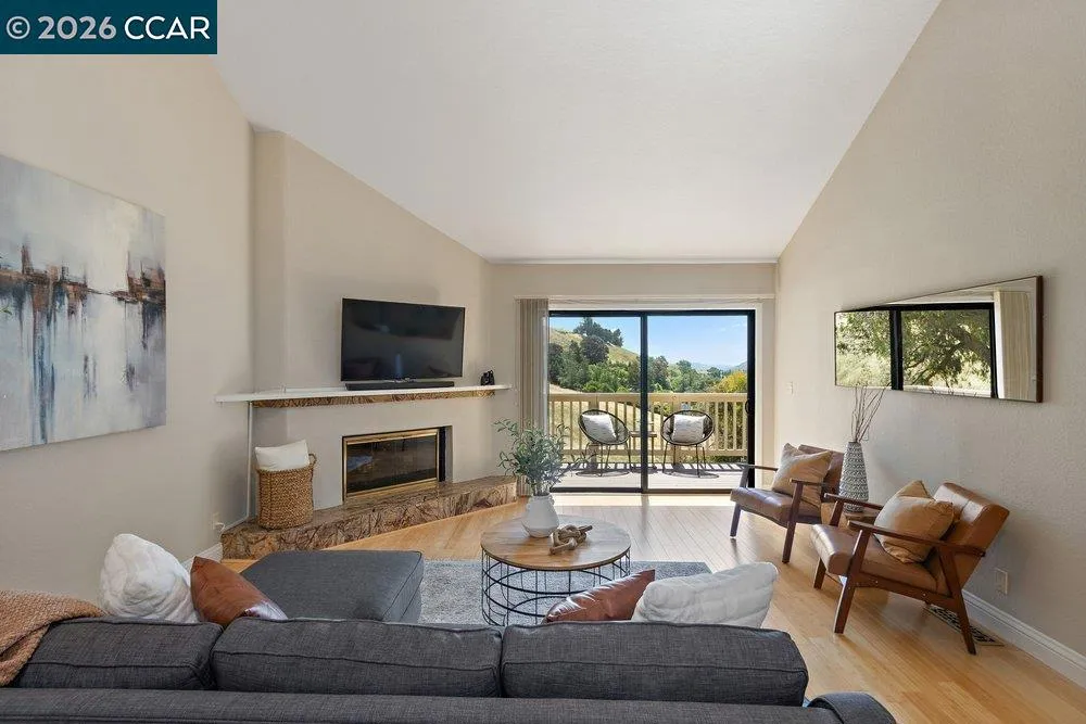 1803 Lamplight Ct Walnut Creek, CA 94597