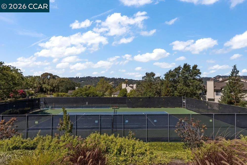 1803 Lamplight Ct Walnut Creek, CA 94597
