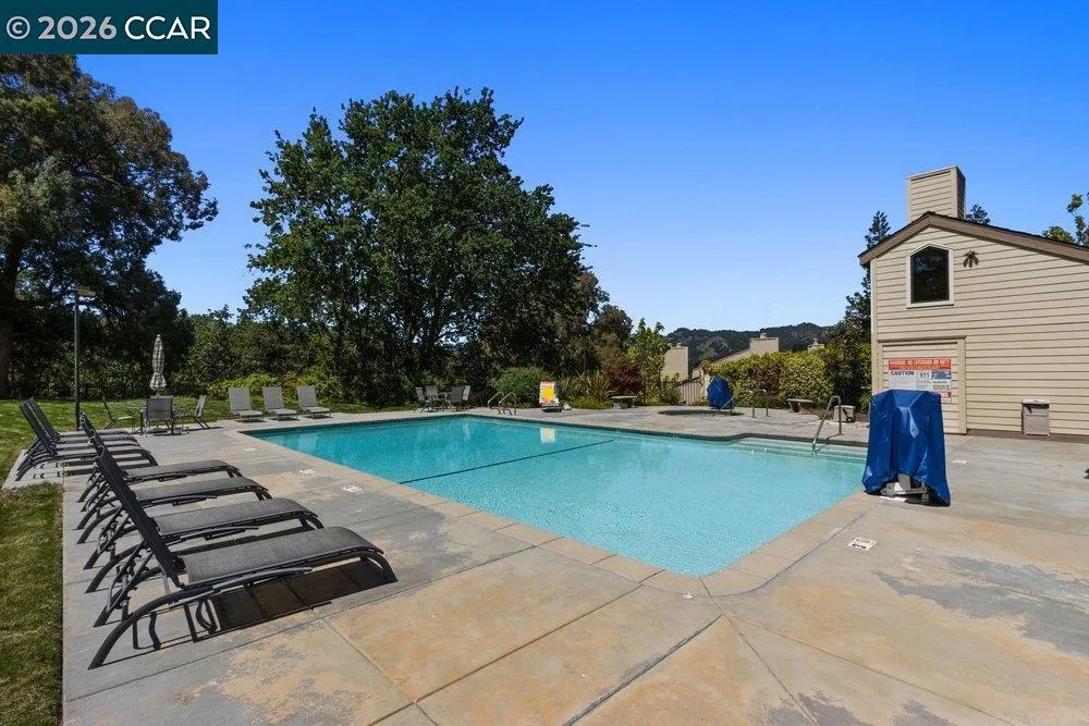 1803 Lamplight Ct Walnut Creek, CA 94597