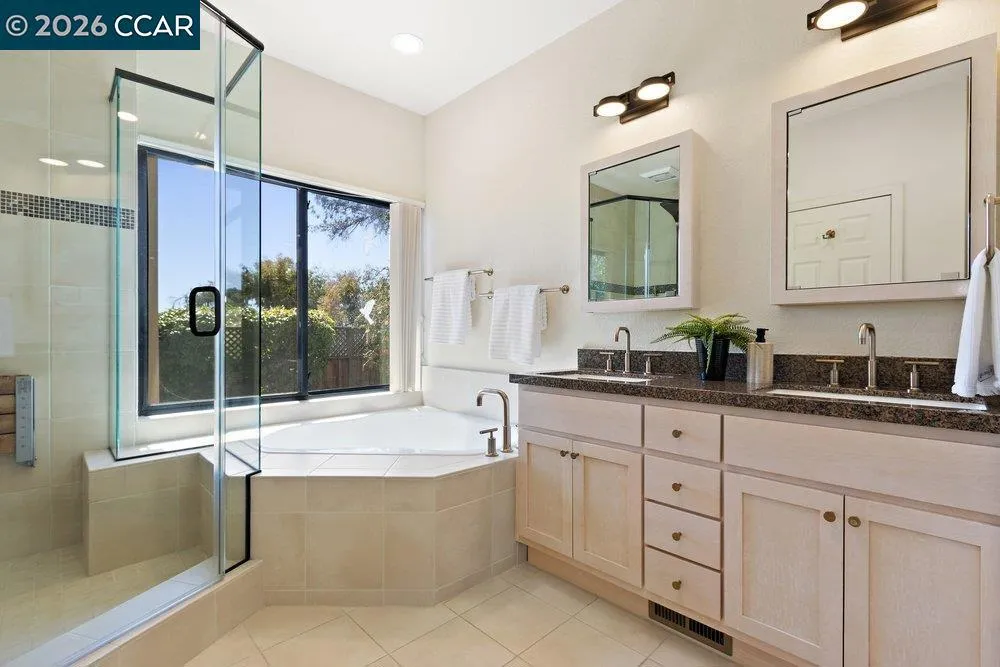 1803 Lamplight Ct Walnut Creek, CA 94597