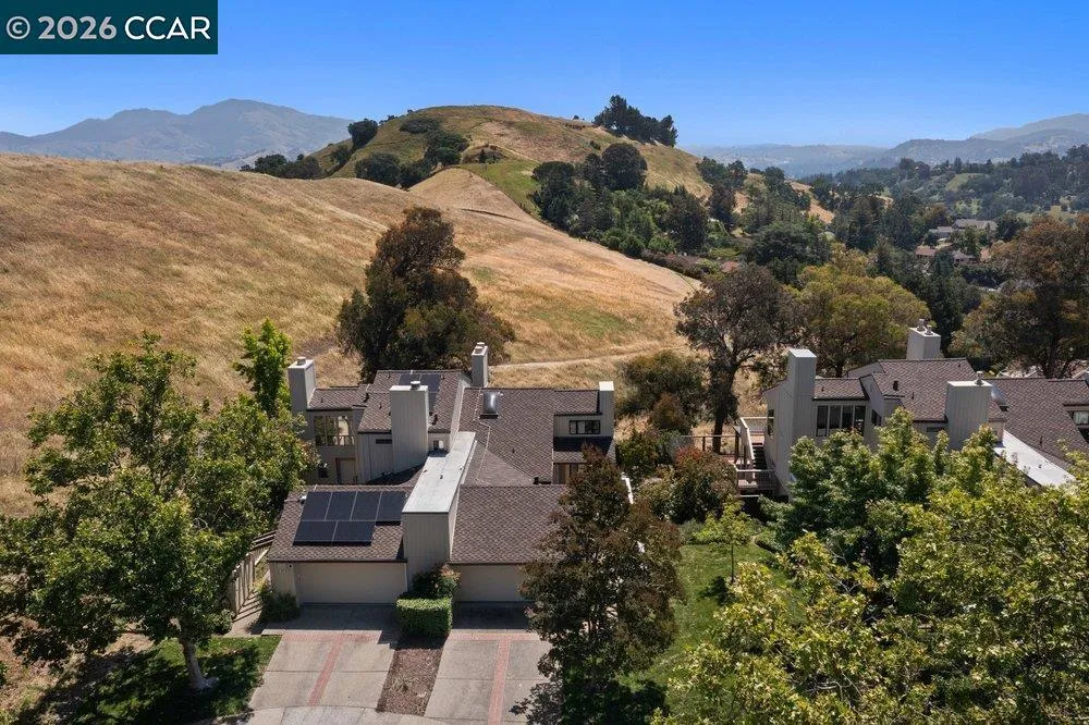 1803 Lamplight Ct Walnut Creek, CA 94597