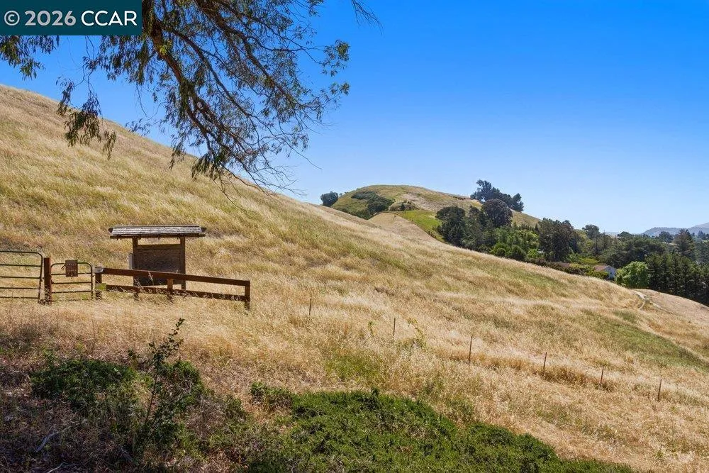 1803 Lamplight Ct Walnut Creek, CA 94597