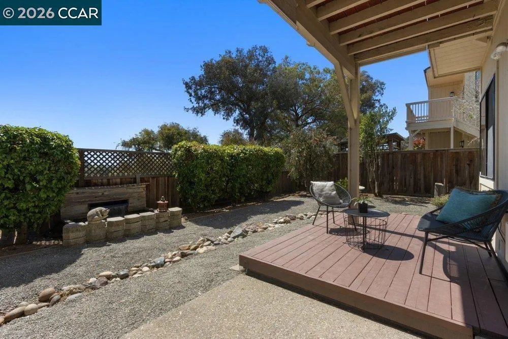 1803 Lamplight Ct Walnut Creek, CA 94597
