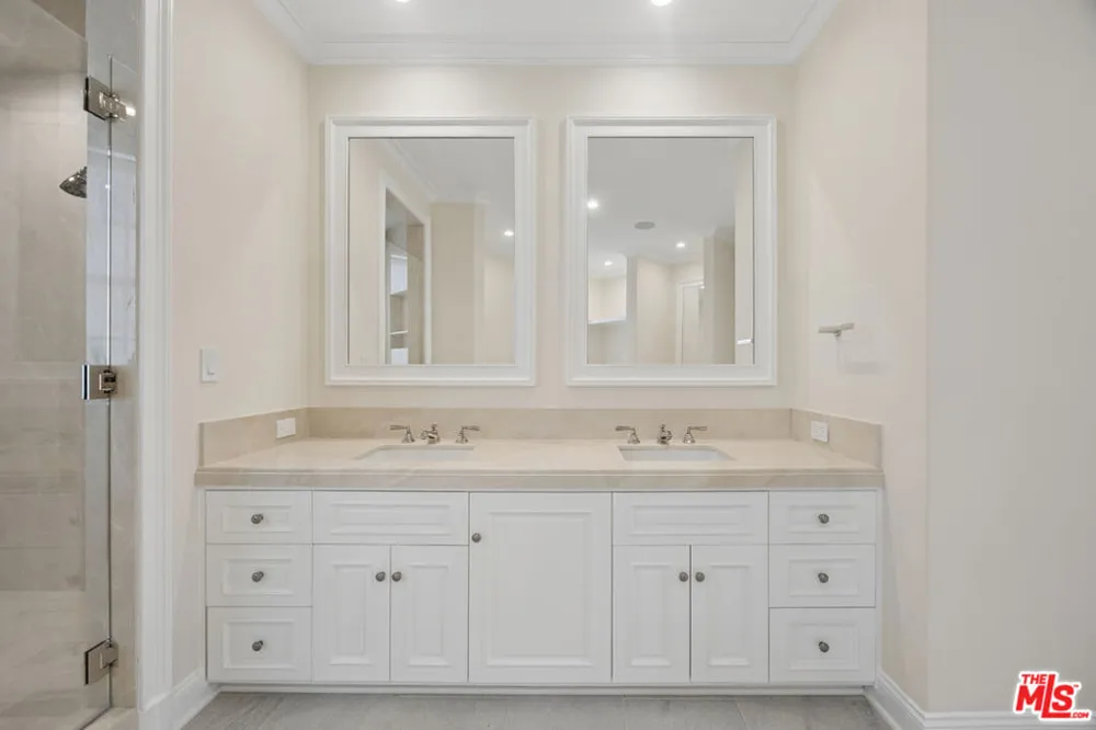 15201 Mc Kendree Avenue Pacific Palisades, CA 90272