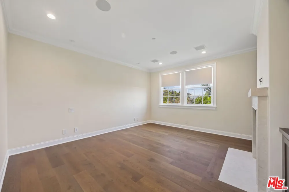 15201 Mc Kendree Avenue Pacific Palisades, CA 90272
