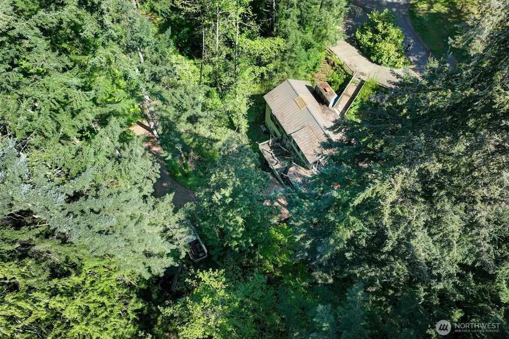 3815 131st Avenue NE Bellevue, WA 98005