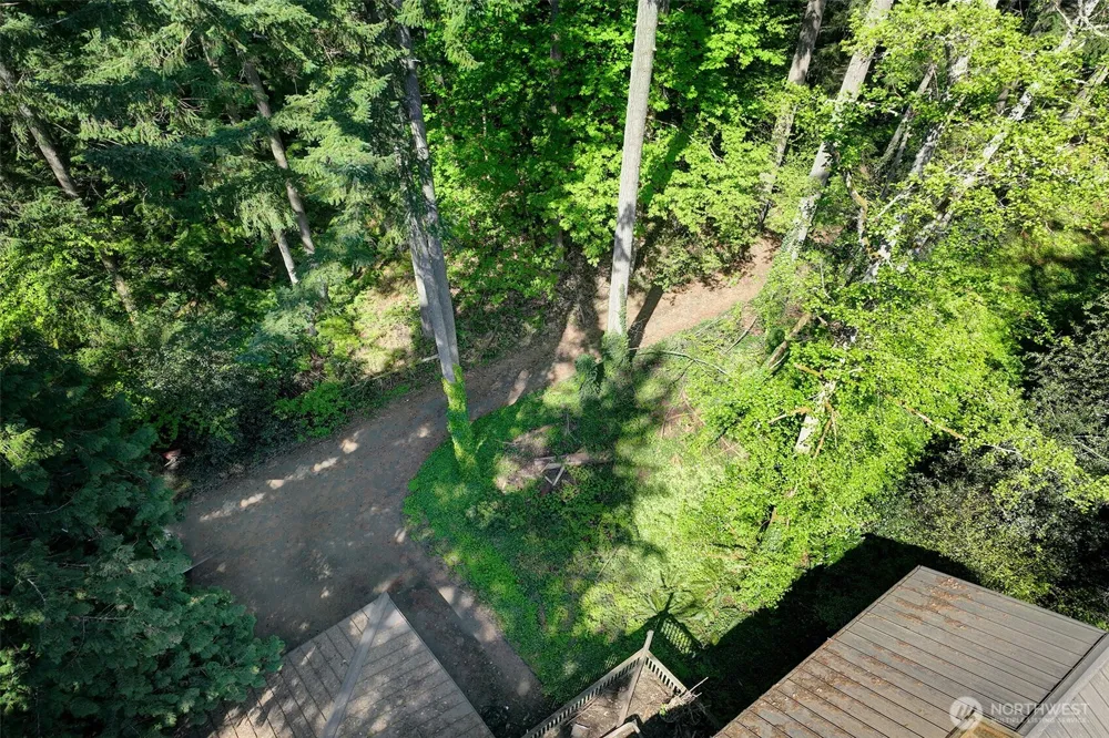 3815 131st Avenue NE Bellevue, WA 98005
