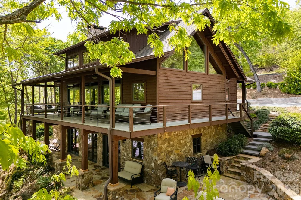 1329 Berry Hill Drive Norwood, NC 28128