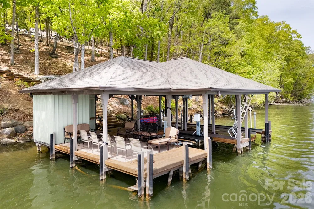 1329 Berry Hill Drive Norwood, NC 28128