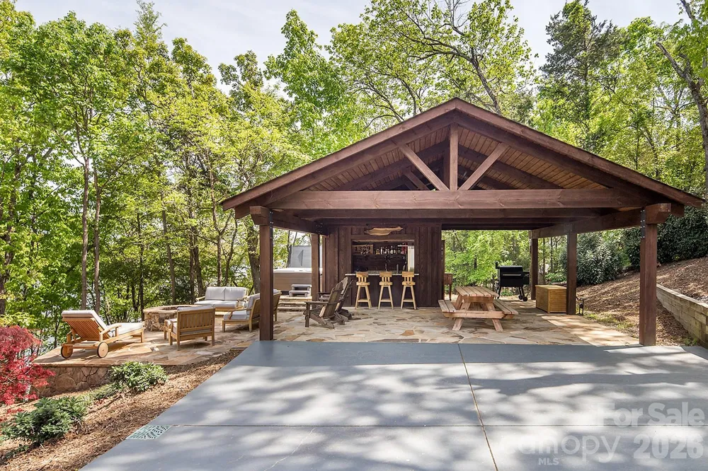 1329 Berry Hill Drive Norwood, NC 28128
